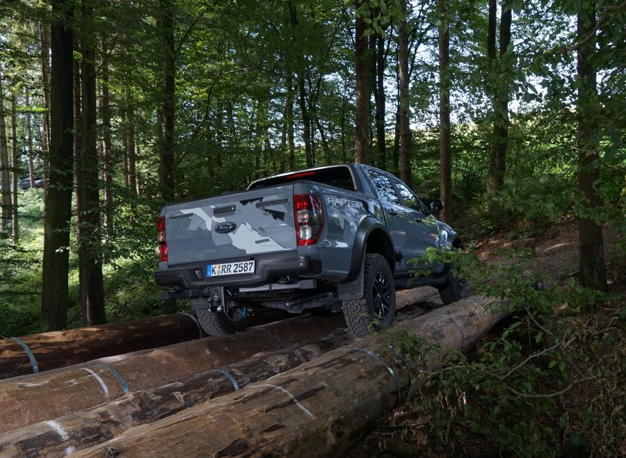  Ford Ranger Raptor 2019 года  (EU) (фото 21 из 38)